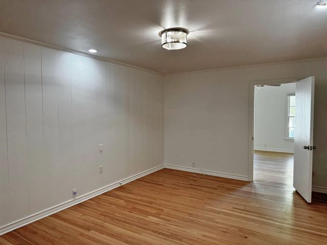 2412 DARTMOUTH STREET, Wichita Falls, TX 76308