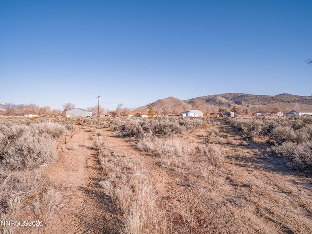 1356 Stephanie Way, Minden, NV 89423