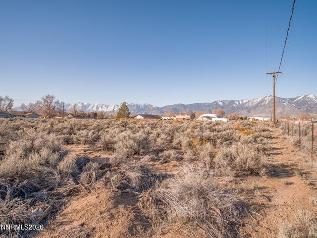 1356 Stephanie Way, Minden, NV 89423
