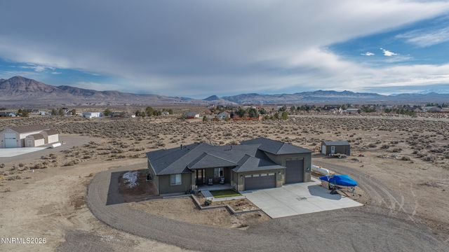 1356 Stephanie Way, Minden, NV 89423