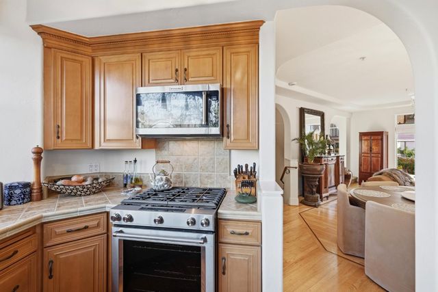 206 Villa Mar Vista, Santa Cruz, CA 95060