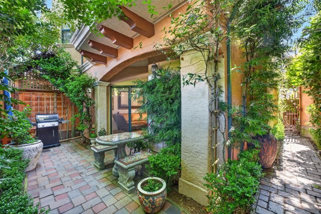 206 Villa Mar Vista, Santa Cruz, CA 95060