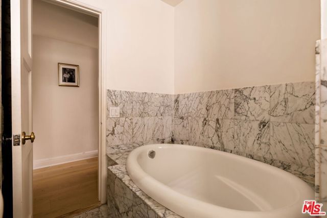 1424 N Crescent Heights Boulevard 50, Los Angeles, CA 90046