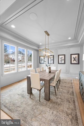 6804 MONTOUR DR, Falls Church, VA 22043