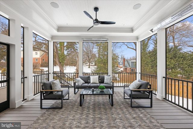 6804 MONTOUR DR, Falls Church, VA 22043