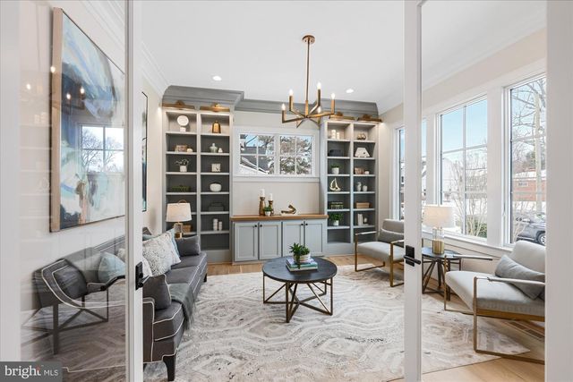 6804 MONTOUR DR, Falls Church, VA 22043