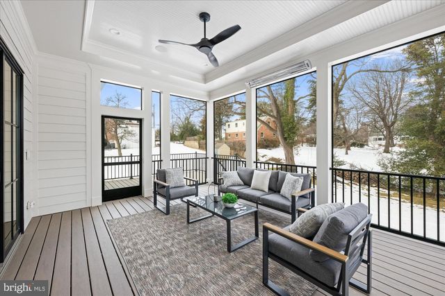 6804 MONTOUR DR, Falls Church, VA 22043