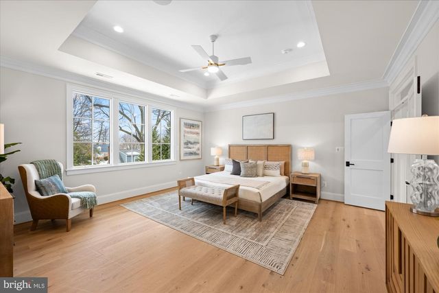 6804 MONTOUR DR, Falls Church, VA 22043