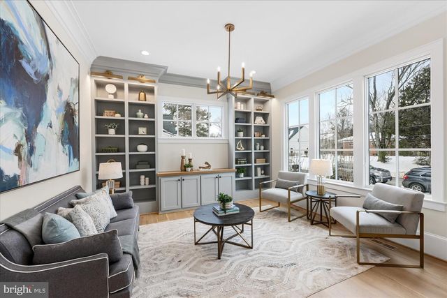 6804 MONTOUR DR, Falls Church, VA 22043