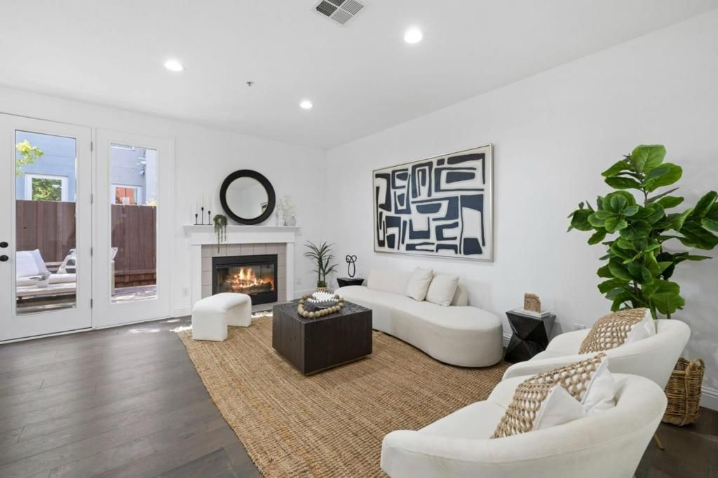 2086 S Delaware Street, San Mateo, CA 94403
