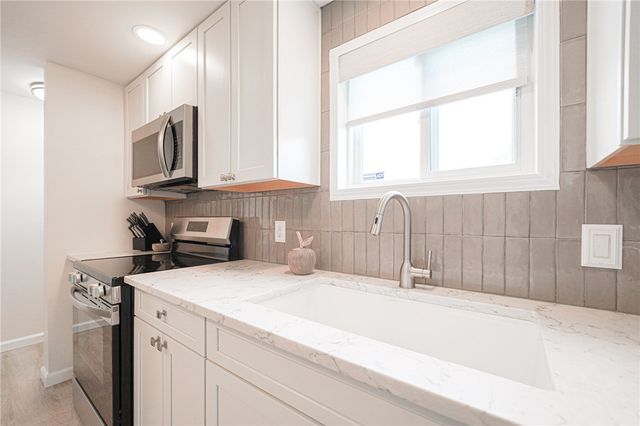 501 Avon St, Union Twp, PA 16101