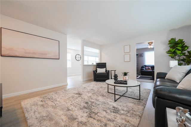 501 Avon St, Union Twp, PA 16101