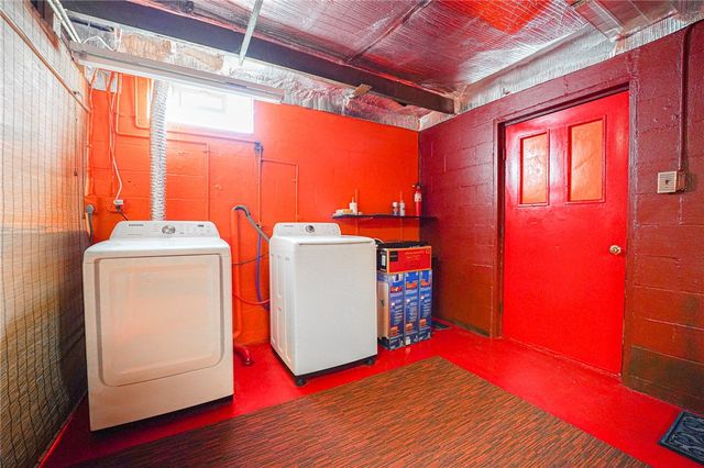 501 Avon St, Union Twp, PA 16101