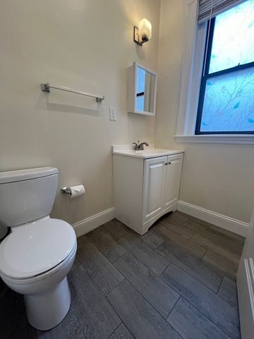 73 Park Drive 15, Boston, MA 02215