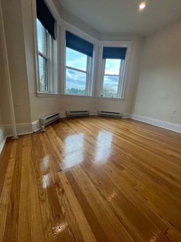 73 Park Drive 15, Boston, MA 02215
