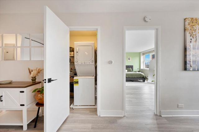 2300 N Commonwealth Avenue 7H, Chicago, IL 60614