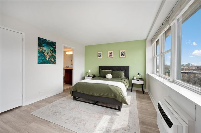 2300 N Commonwealth Avenue 7H, Chicago, IL 60614