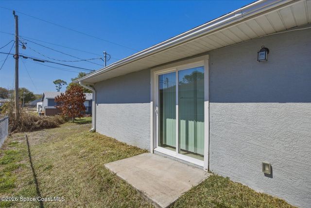 1145 11th Court SW, Vero Beach, FL 32962