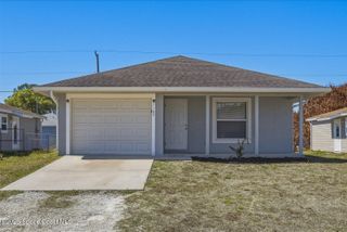 1145 11th Court SW, Vero Beach, FL 32962