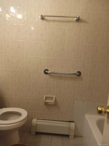 84-03 A Chapin Parkway 2, Jamaica, NY 11432