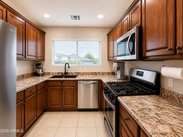 16118 W LINCOLN Street, Goodyear, AZ 85338