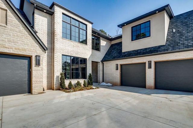 12224 NE Grand Cedar Manor, Oklahoma City, OK 73131