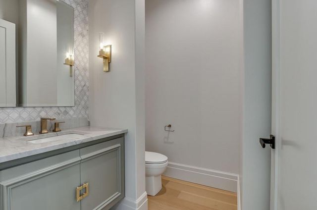 12224 NE Grand Cedar Manor, Oklahoma City, OK 73131