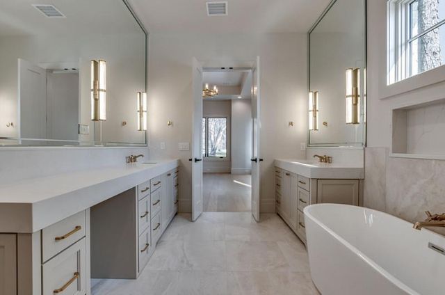 12224 NE Grand Cedar Manor, Oklahoma City, OK 73131