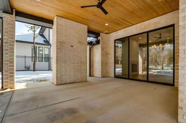 12224 NE Grand Cedar Manor, Oklahoma City, OK 73131