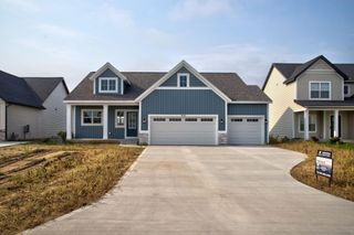 10124 Strawberry Lane, Zeeland, MI 49464