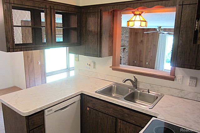 3944 Dartmouth Road, Brandon Charter Township, MI 48371
