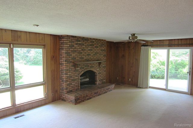3944 Dartmouth Road, Brandon Charter Township, MI 48371