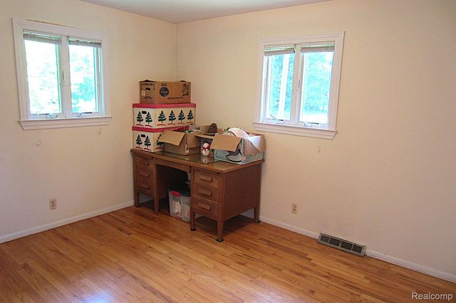 3944 Dartmouth Road, Brandon Charter Township, MI 48371