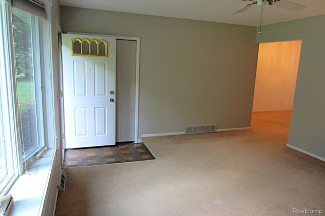 3944 Dartmouth Road, Brandon Charter Township, MI 48371