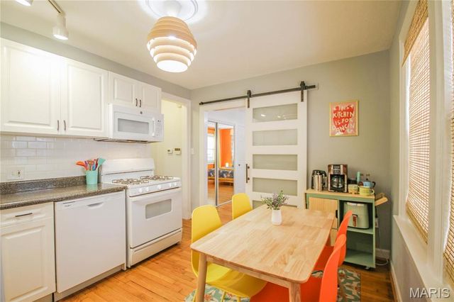 4250 Juniata Street, St Louis, MO 63116