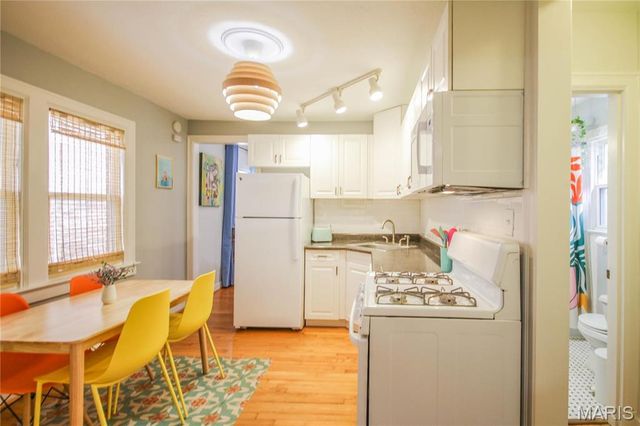 4250 Juniata Street, St Louis, MO 63116