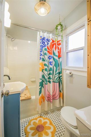 4250 Juniata Street, St Louis, MO 63116