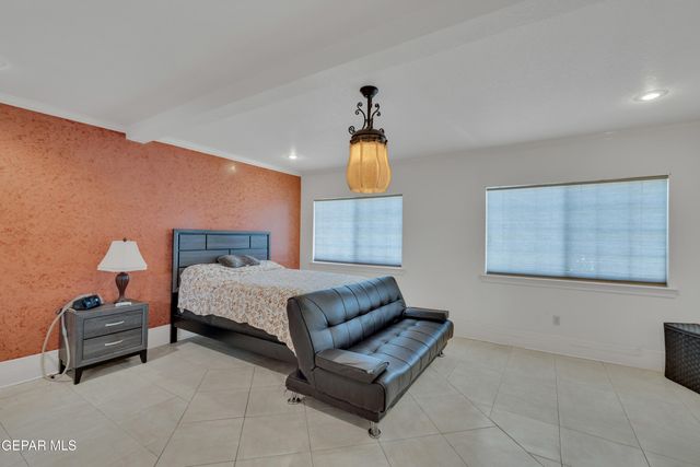 512 Mogollon Circle, El Paso, TX 79912