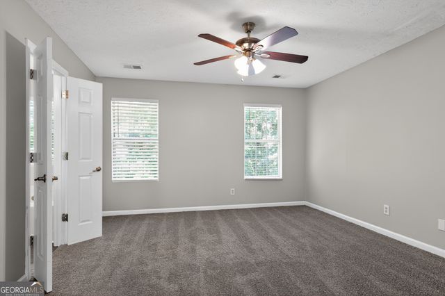 1121 Huntington Place Circle, Lithonia, GA 30058