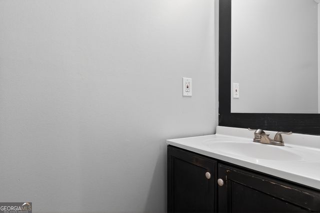 1121 Huntington Place Circle, Lithonia, GA 30058