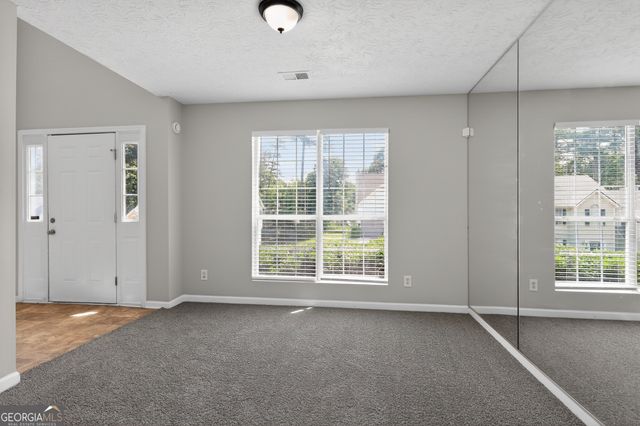 1121 Huntington Place Circle, Lithonia, GA 30058