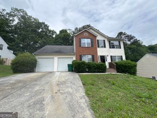 1121 Huntington Place Circle, Lithonia, GA 30058