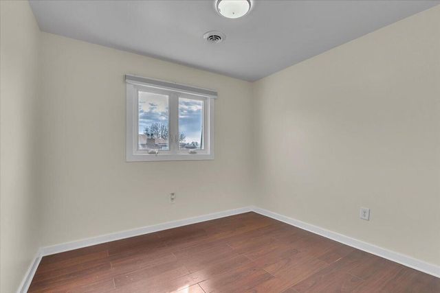 1444 Woodview Drive 7, Crown Point, IN 46307