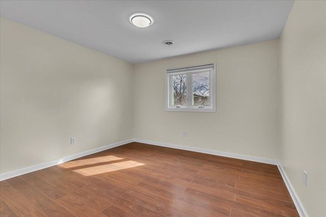 1444 Woodview Drive 7, Crown Point, IN 46307