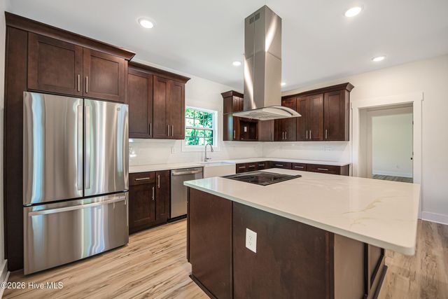 3710 Marsh Hen Drive SW, Shallotte, NC 28470