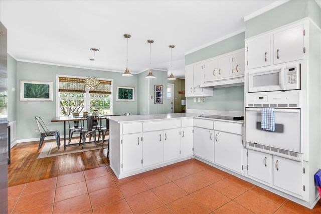 343 Oleander St, Port Aransas, TX 78373