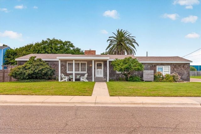 343 Oleander St, Port Aransas, TX 78373