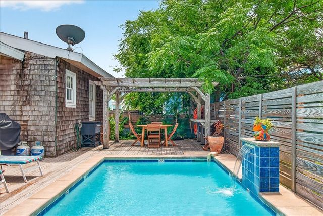 343 Oleander St, Port Aransas, TX 78373