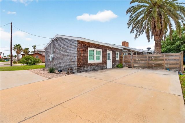 343 Oleander St, Port Aransas, TX 78373