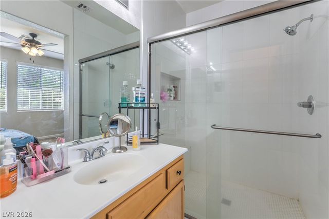 10200 Deerfield Beach Avenue 102, Las Vegas, NV 89129